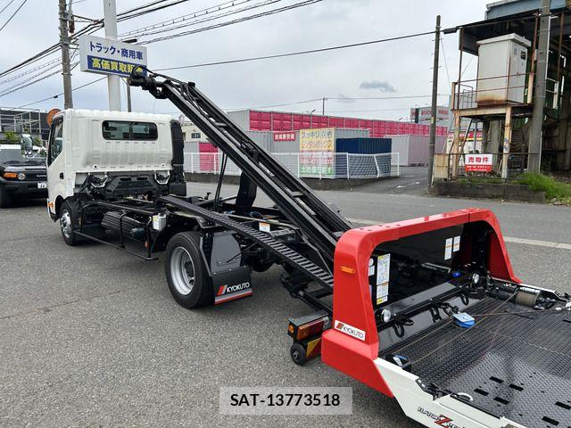 Hino DUTRO 2026-03 8870856-12