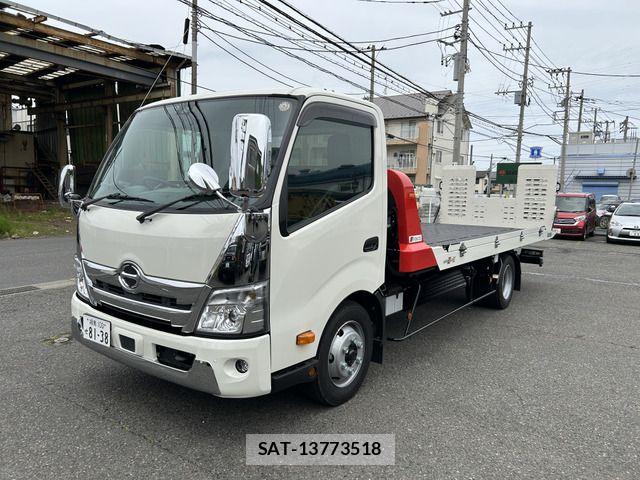 Hino DUTRO 2026-03 8870856-5