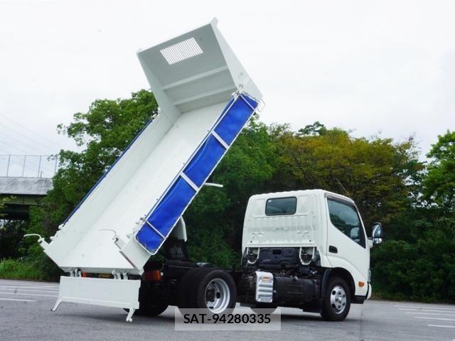 Hino DUTRO 2019-10 8870876-1