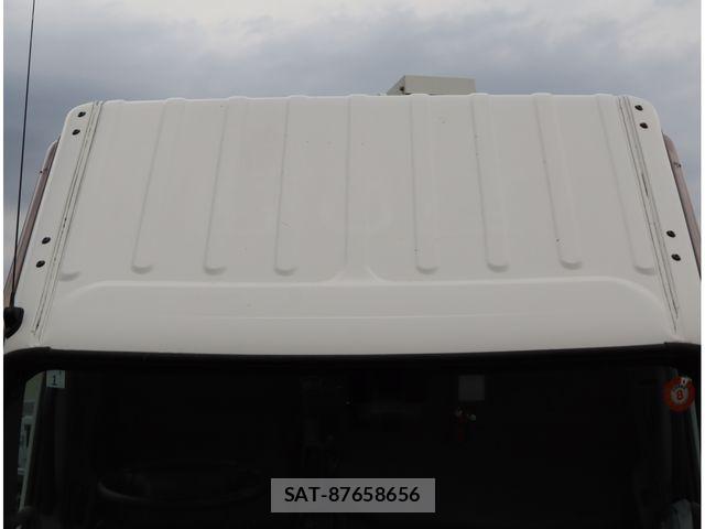 Hino DUTRO 2018-01 8870868-27