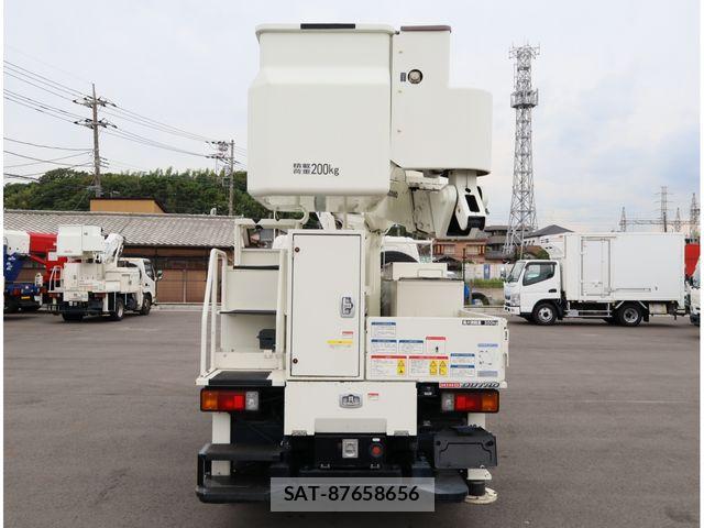 Hino DUTRO 2018-01 8870868-3