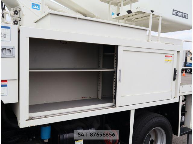 Hino DUTRO 2018-01 8870868-6