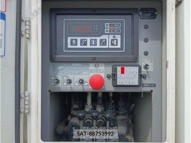 Hino DUTRO 2018-06 8870872-10