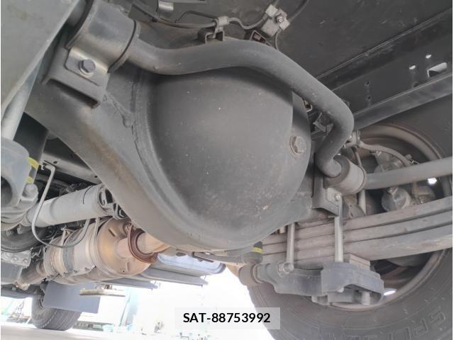 Hino DUTRO 2018-06 8870872-18