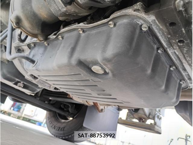 Hino DUTRO 2018-06 8870872-19