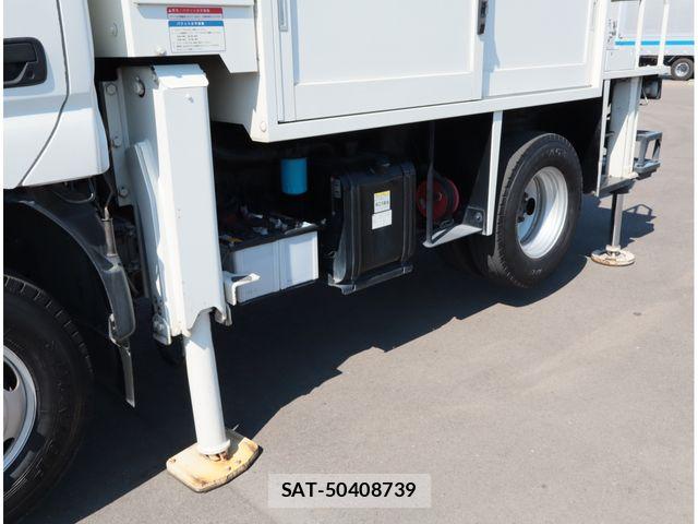 Hino DUTRO 2018-01 8870881-17