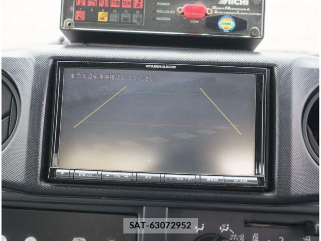 Hino DUTRO 2018-03 8870882-24