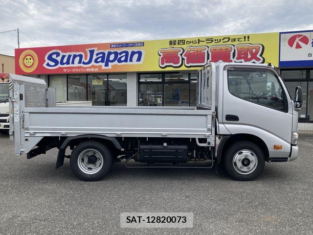 Hino DUTRO 2016-10 8879561-23