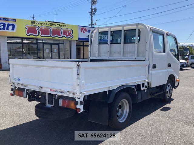Hino DUTRO 2019-08 8879558-20