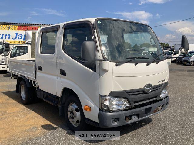 Hino DUTRO 2019-08 8879558-25