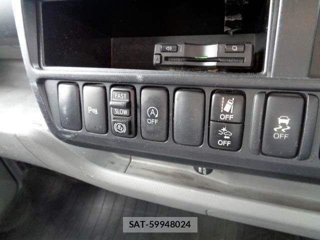 Hino DUTRO 2021-09 8879569-9