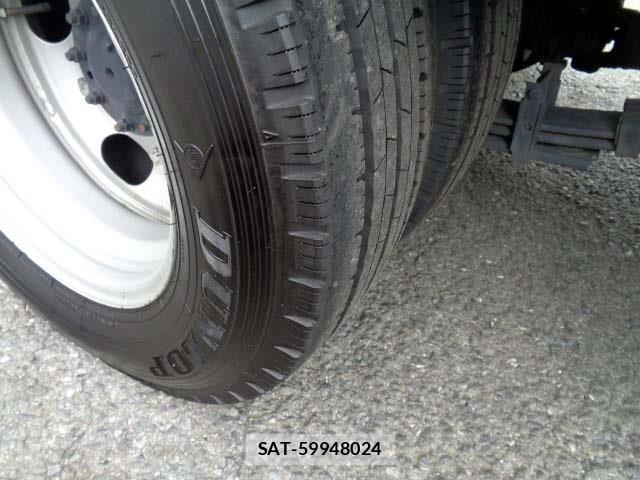 Hino DUTRO 2021-09 8879569-21