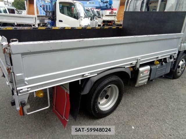 Hino DUTRO 2021-09 8879569-26