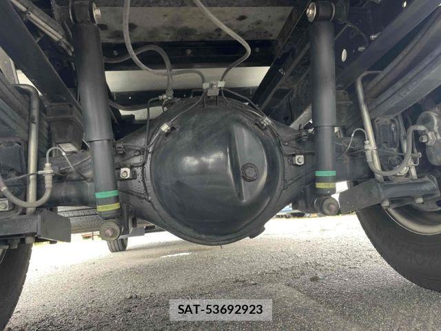 Hino DUTRO 2022-01 8879549-24