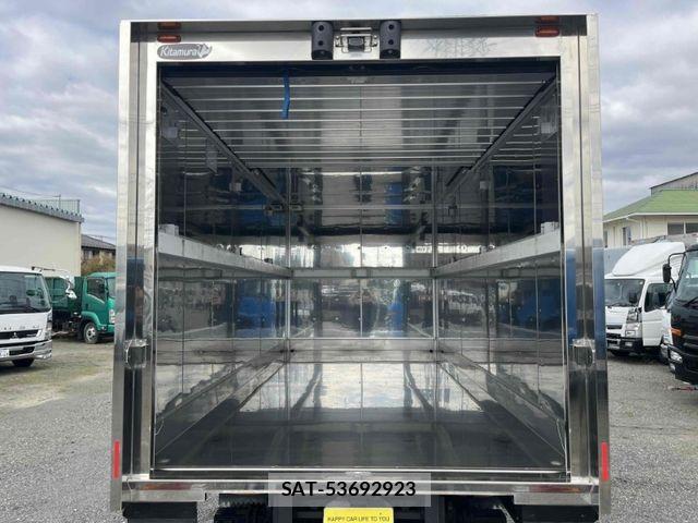 Hino DUTRO 2022-01 8879549-6