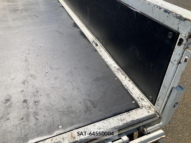 Hino DUTRO 2019-07 8879564-9