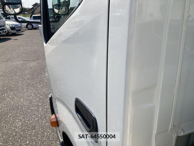 Hino DUTRO 2019-07 8879564-13