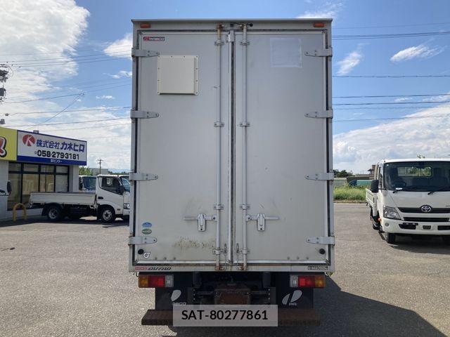 Hino DUTRO 2019-07 8879557-22