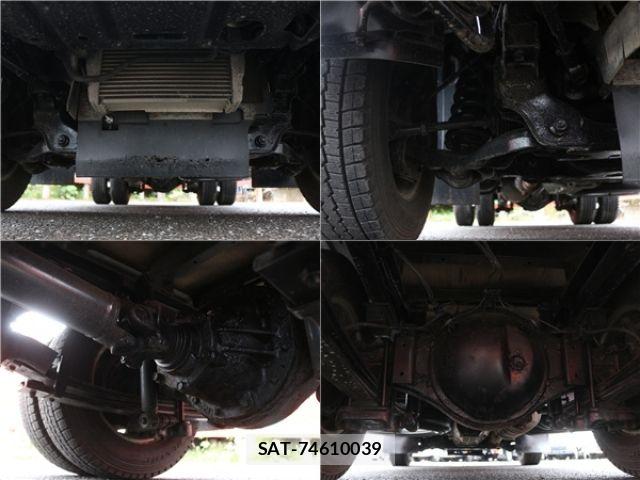 Hino DUTRO 2017-08 8879562-18
