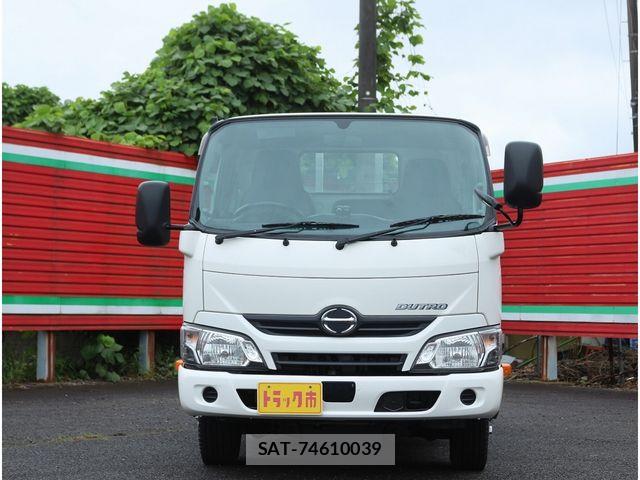 Hino DUTRO 2017-08 8879562-3