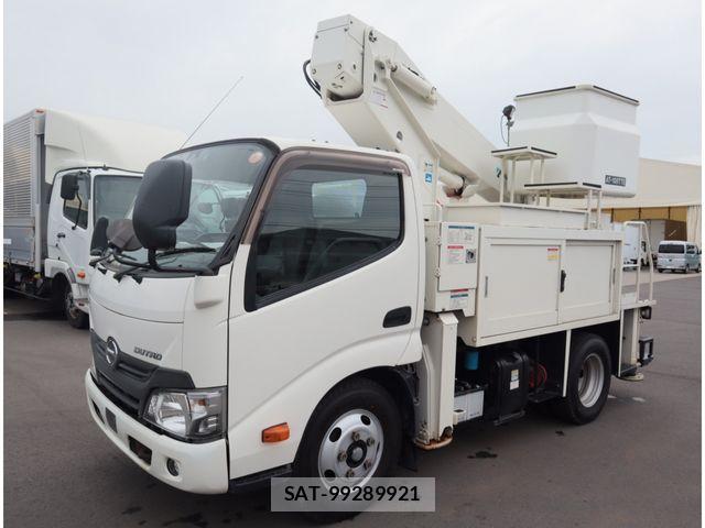 Hino DUTRO 2018-01 8879563-0
