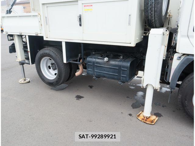 Hino DUTRO 2018-01 8879563-17