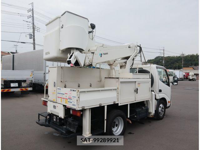 Hino DUTRO 2018-01 8879563-2