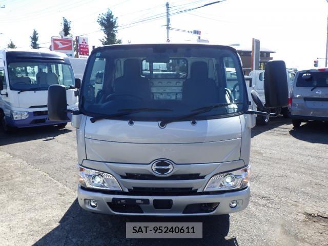 Hino DUTRO 2024-12 8883546-5