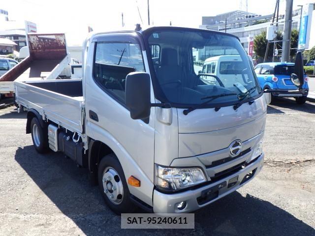 Hino DUTRO 2024-12 8883546-6