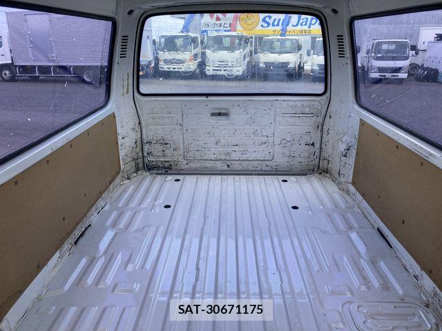 Hino DUTRO 2007-06 5866912-9