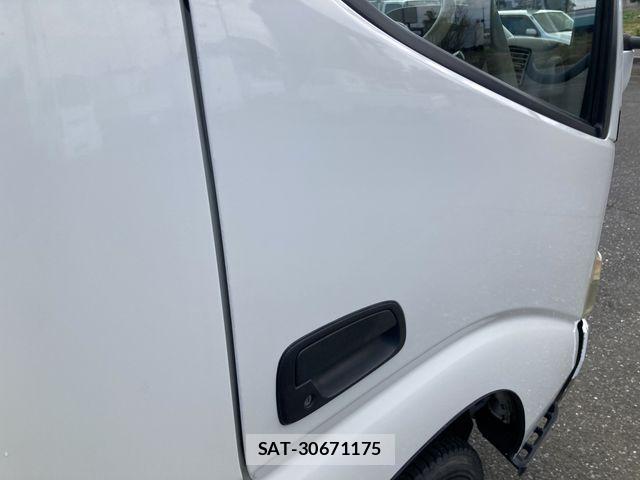 Hino DUTRO 2007-06 5866912-15