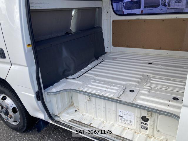 Hino DUTRO 2007-06 5866912-8