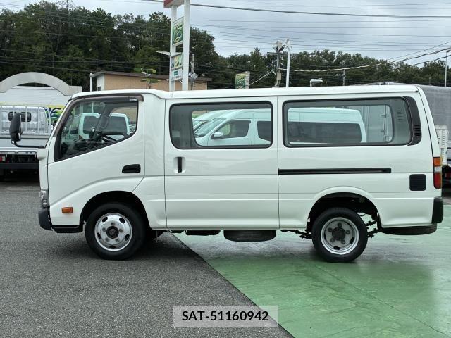 Hino DUTRO 2018-11 8658852-1