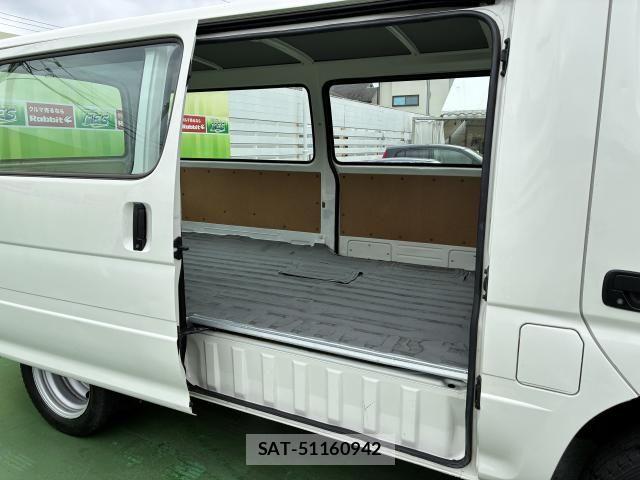 Hino DUTRO 2018-11 8658852-6
