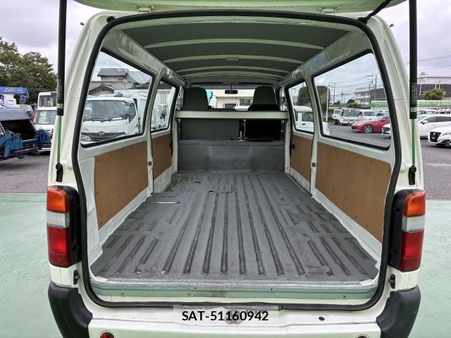 Hino DUTRO 2018-11 8658852-7