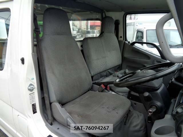 Toyota DYNA ROUTE VAN 2015-11 1330575-4