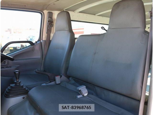 Toyota DYNA ROUTE VAN 2017-09 2960392-17