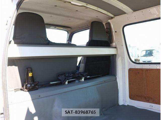 Toyota DYNA ROUTE VAN 2017-09 2960392-18