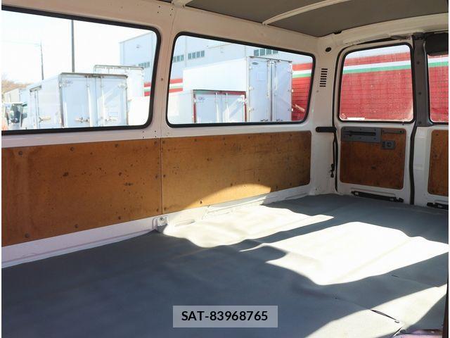 Toyota DYNA ROUTE VAN 2017-09 2960392-20