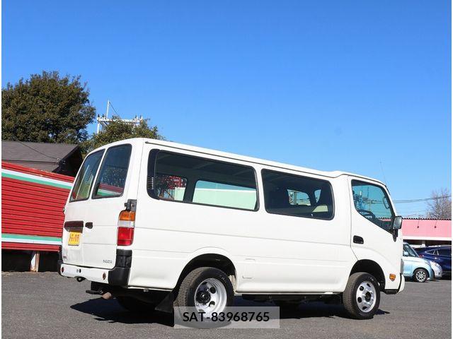 Toyota DYNA ROUTE VAN 2017-09 2960392-2
