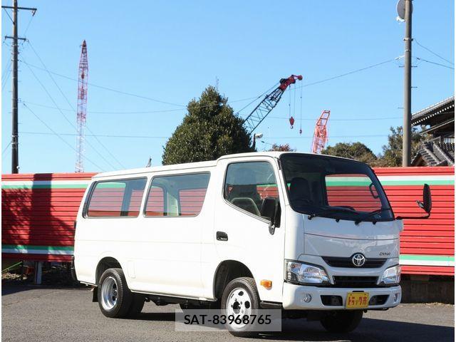 Toyota DYNA ROUTE VAN 2017-09 2960392-4