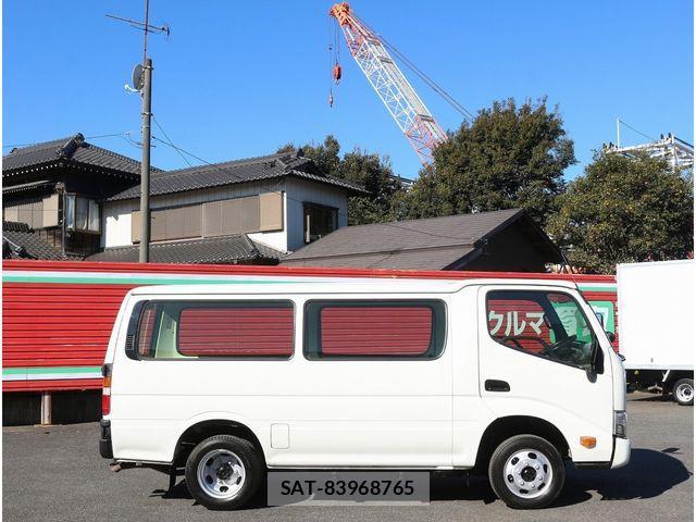 Toyota DYNA ROUTE VAN 2017-09 2960392-5