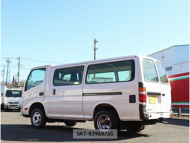Toyota DYNA ROUTE VAN 2017-09 2960392-7