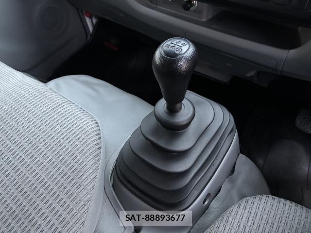 Toyota DYNA ROUTE VAN 2021-06 8780037-5