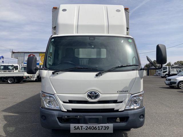 Toyota DYNA TRUCK 2020-09 871582-1
