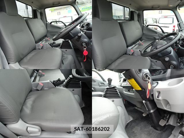 Toyota DYNA TRUCK 2021-03 923059-16