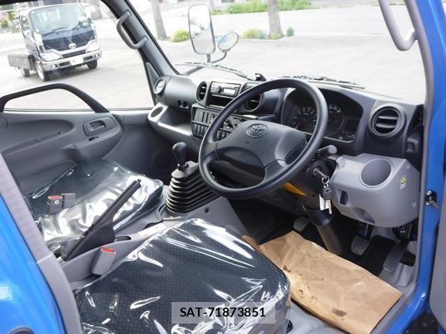 Toyota DYNA TRUCK 2022-07 983510-20