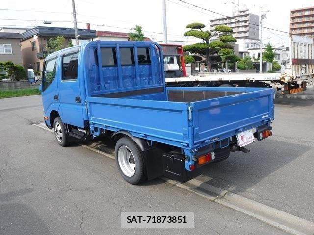 Toyota DYNA TRUCK 2022-07 983510-6