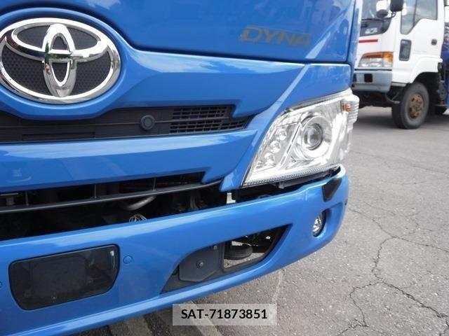 Toyota DYNA TRUCK 2022-07 983510-8