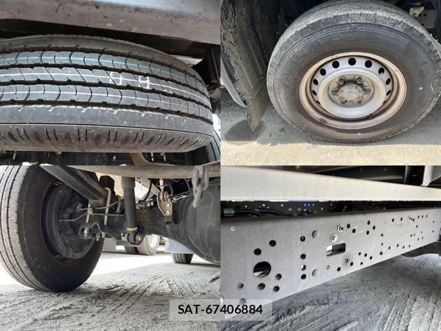 Toyota DYNA TRUCK 2020-06 1137750-12